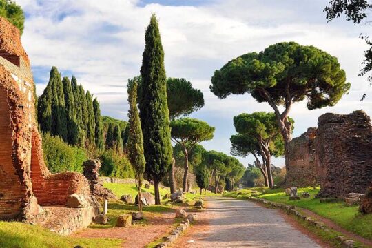 Hidden Gems and Catacombs of Rome by Golf-Cart