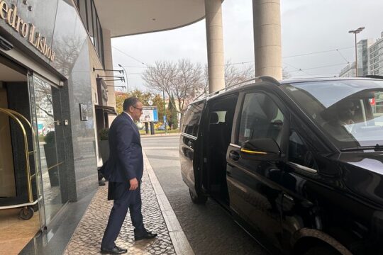 Private Airport Transfer in Lisbon