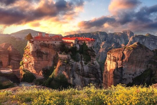 Athens: 3-Day Trip to Meteora with Guided Tours, Museum & Hotel