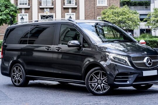 Airport Transfer: London to Heathrow Airport LHR by Luxury Van