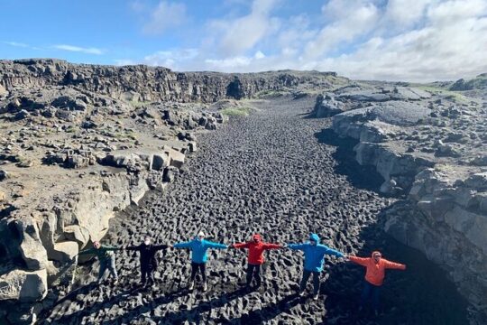 13-Day Iceland Geology Adventure Guided Tour from Reykjavík