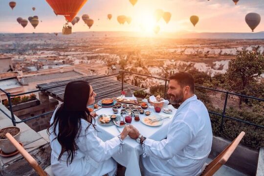 Cappadocia with Optional Hot-Air Balloon Ride from/to Istanbul