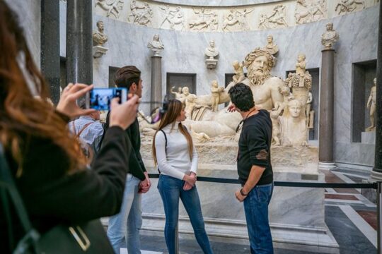 Grand Vatican Tour Full-day with Sistine Chapel St Peter Church and Borgia Rooms