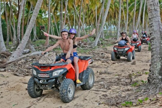 Full-Day Tour to Playa Limon and Montana Alto by 4WD