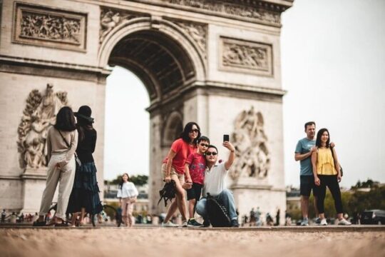 Arc de Triomphe and Seine River Cruise