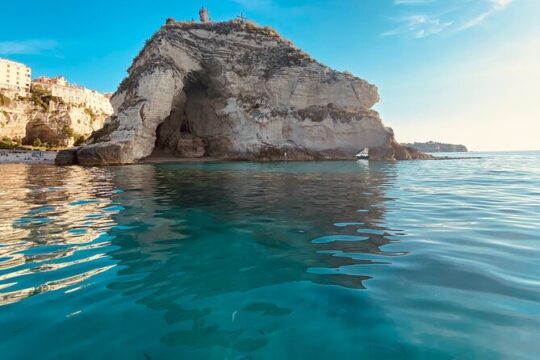 Private boat tour with skipper from Tropea to Capovaticano 3 hour