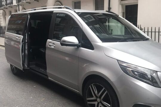 Private Transfer From Central London to City Airport