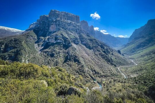 Hiking in Vikos Gorge