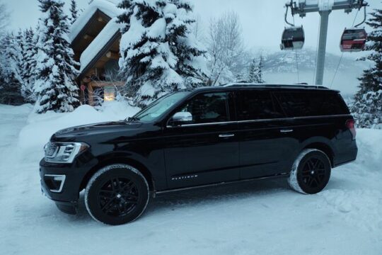 'VIP Private SUV Transfer Whistler BC to Vancouver Intl. Airport
