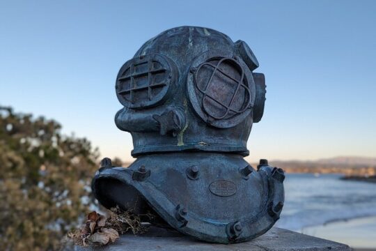 Monterey Fisherman's Wharf and Presidio Scavenger Hunt