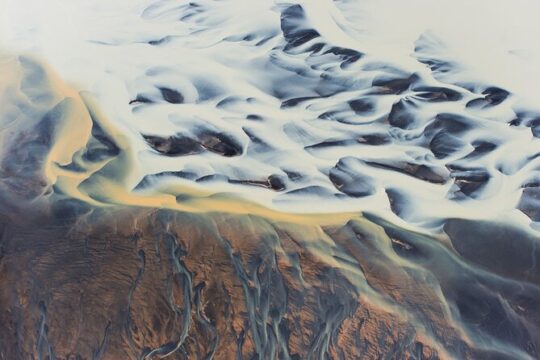 River-braids & Geothermal Private Photo Tour