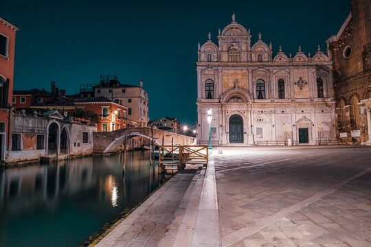 Discover Venice Ghostly Lore on Foot