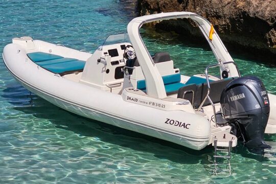 8h rental of Zodiac Medline 7.5 boat in Ibiza