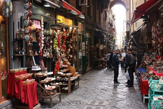 Explore Urban Art Spanish Quarter Tour in Naples