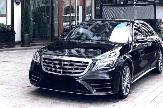 Private Transfer: Lisbon to Lisbon Airport LIS in Luxury Car