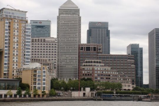 Private transfers between London Stansted - London City Airports
