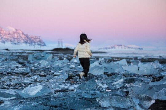 8-Day Small Group Tour Around Iceland in Minibus from Reykjavik