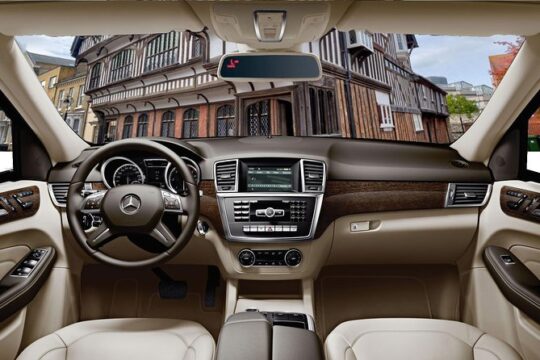 Private Transfer from London Heathrow airport to Southampon cruise terminal