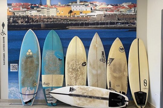 5-Hour Surf Equipment Rental Advised by Professionals in Peniche