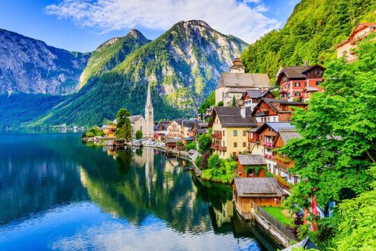 14 hours Full Day Hallstatt and Salzkammergut Guided Tour