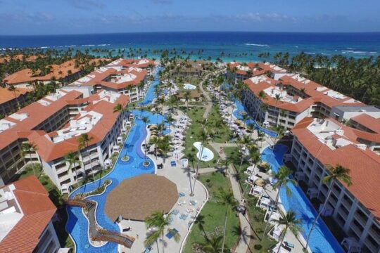 Santo Domingo Airport and Majestic Mirage Private Transfer