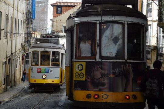 Tour Transfer from Lisbon Porto and Porto Lisbon