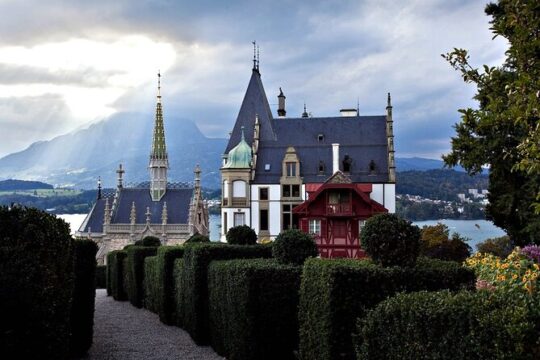 Lucerne Lakeside and Villas Private Walking Tour