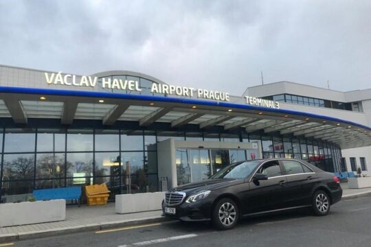 VIP Private Transfer from Prague Airport to Hotel in Prague