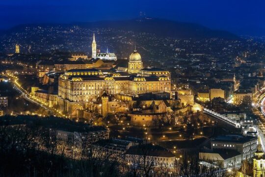 Private Transfer from Munich to Budapest, English-speaking driver