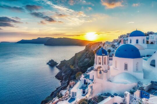 2-day Tour from Athens to Santorini and Mykonos