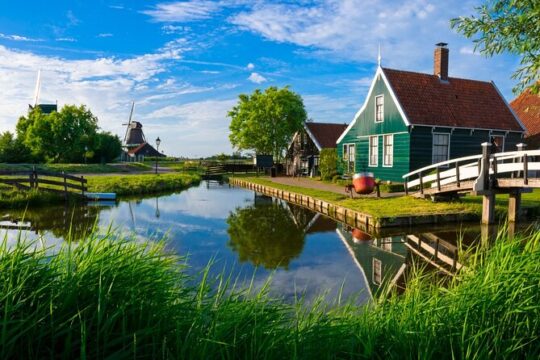 Experience Charm of Zaanse Schans: Half-Day Tour from Amsterdam