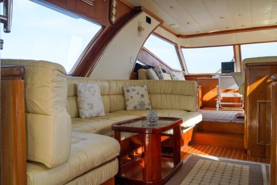 2 Hours Private Yacht Cruise on Bosphorus