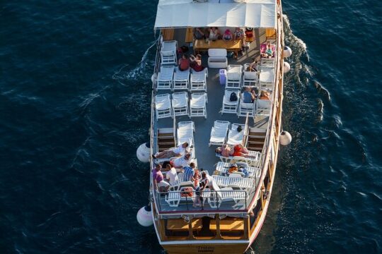 Dubrovnik Boat Tour to Elaphiti Islands With Drinks