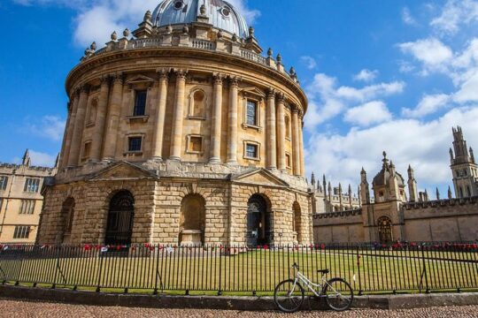 Private Round Trip Transfer: Heathrow Airport to Oxford