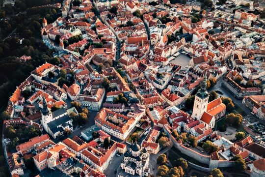 Private Riga Tallin Transfer and Tour