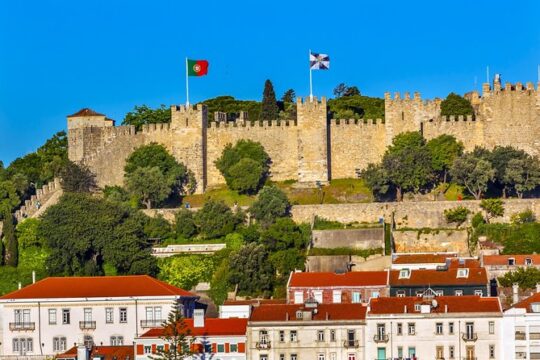 Private Tour for small groups of 7 Days in Portugal from Lisbon