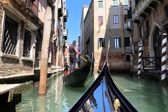 Doge's Palace guided tour and Gondola ride