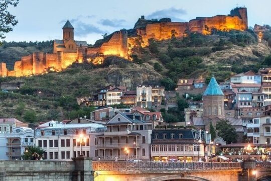 Old Tbilisi Private Walking Tour with Wine Tasting and Cable Car