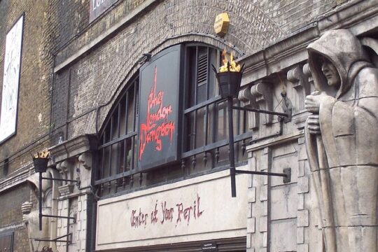 Private Westminster Walking Tour & London Dungeon Entry