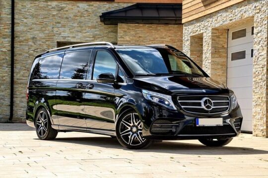 Antalya Airport (AYT) to Kundu Transfer - TOP VIP Minivan