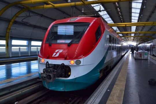 Rome: Leonardo Express Train Ticket from/to Fiumicino Airport