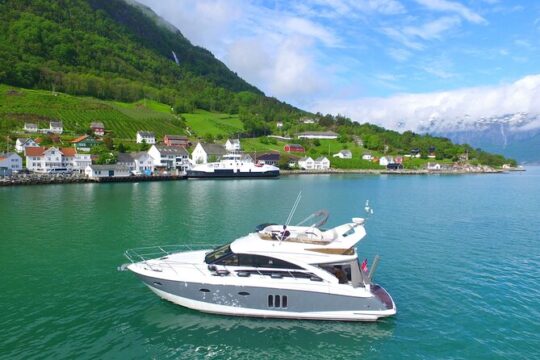 Bergen to Hardangerfjord VIP car + private yacht Fjord cruise