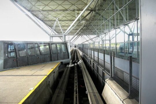 London Stansted Airport Private Transfers to/from London (Postcode SW1 to SW4)