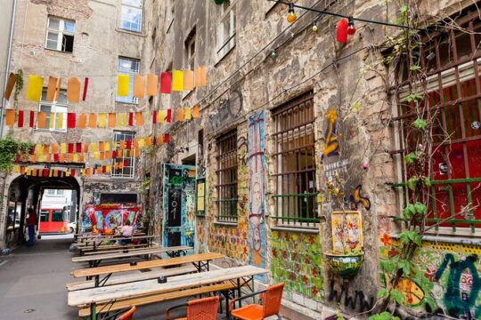 Berlin: Old Town Highlights Private Walking Tour