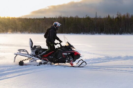 Full Day Snowmobile Safari