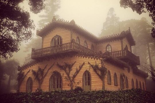 Sintra Private Tour with Historian Miguel Boim
