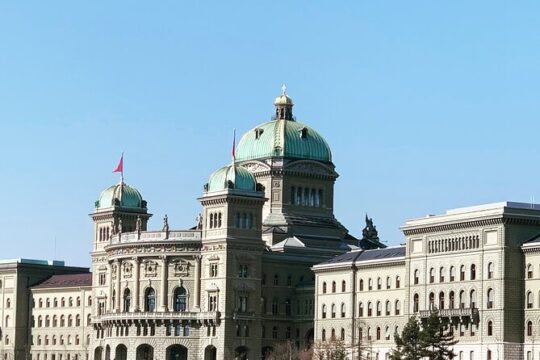 Bern: Private Customizable City Walking Tour
