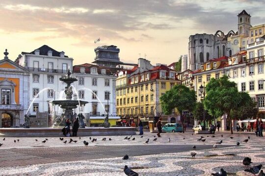Romantic Lisbon Tuk Tuk / Electric Car Tour