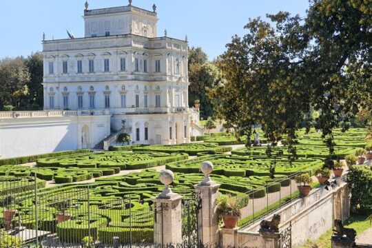 Janiculum Hill Private Tour with Villa Pamphili Gardens & Rome Panoramic View