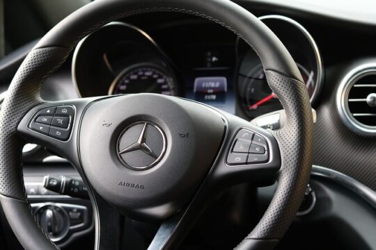 Private Van Transfer from Paris To CDG Airport